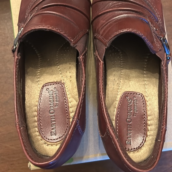 Earth Origins Women's Burgundy Victoria  Loafers -size 8 - Picture 5 of 6